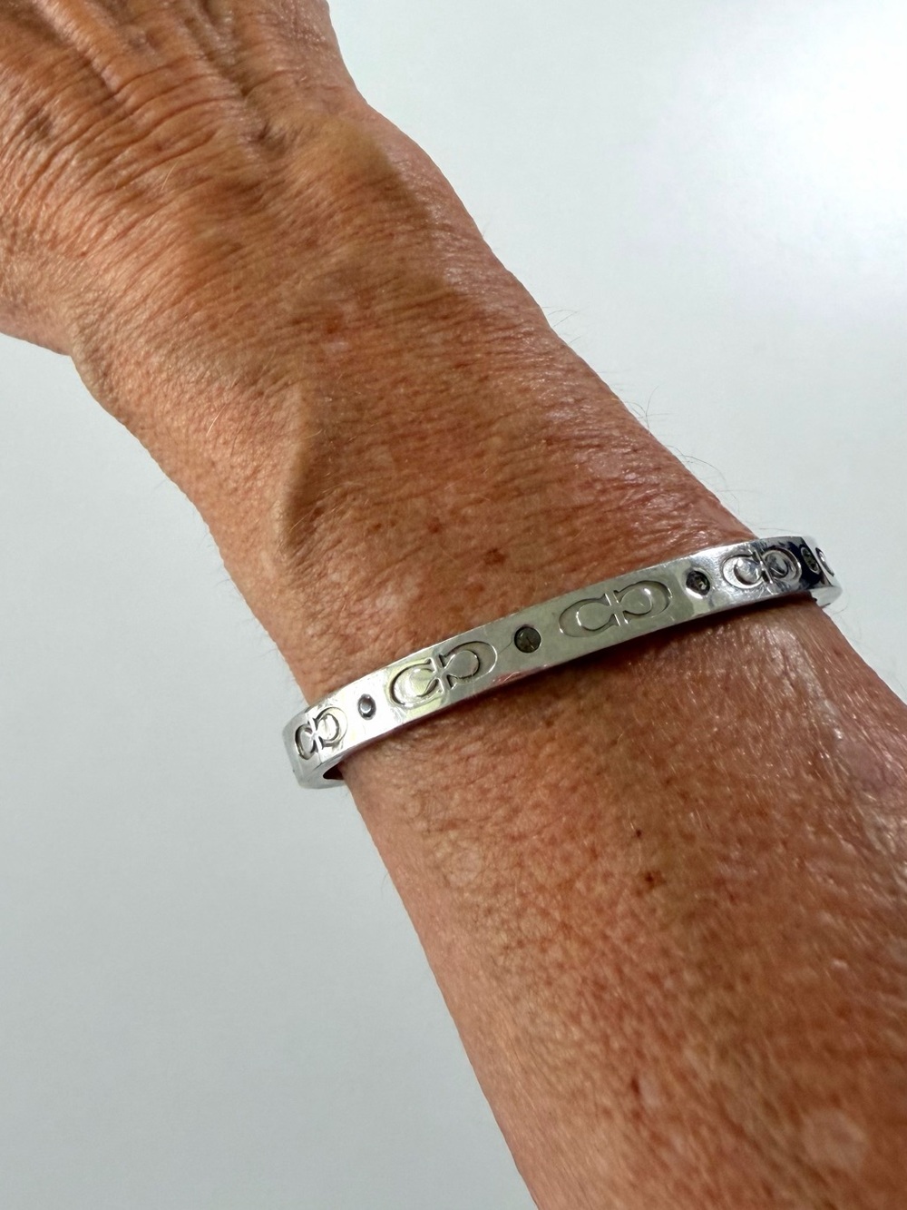 Coach Signature C Rhinestone Silver Tone Hinged Bangle Bracelet OS